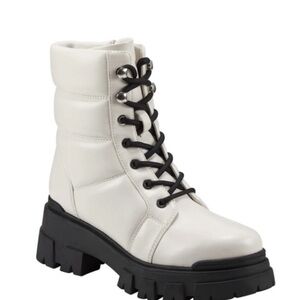 Marc Fisher Amita Lace Up Boot Lug Sole Color Ivory Sz 8